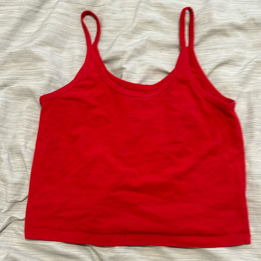 Red ARQ crop tank